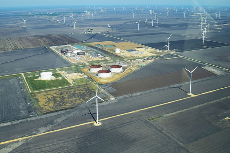 德克萨斯州塔夫脱的风力发电场。